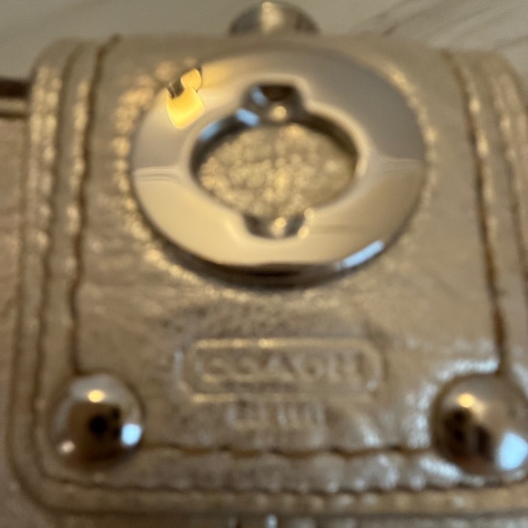 Rare Coach Legacy Leather Bridget Metallic Silver Shoulder Bag - Picture 9 of 13